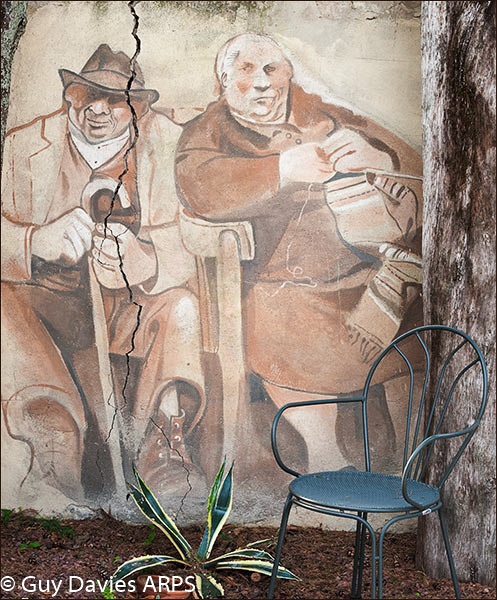 Cracked Mural, Montisi