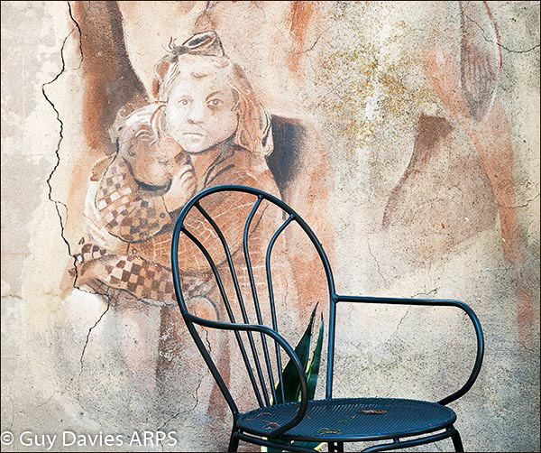 Vacant Seat, Montisi